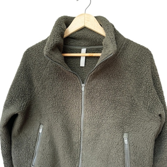 Athleta Tugga Sherpa Jacket, Mountain Olive, Small - Picture 8 of 11